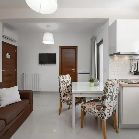 Mala 3 Mit Pool Und Whirlpool Apartment